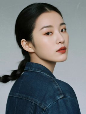 AI中式复古电脑桌面壁纸 | 深蓝牛仔外套复古随性女生8K超高清无水印套图